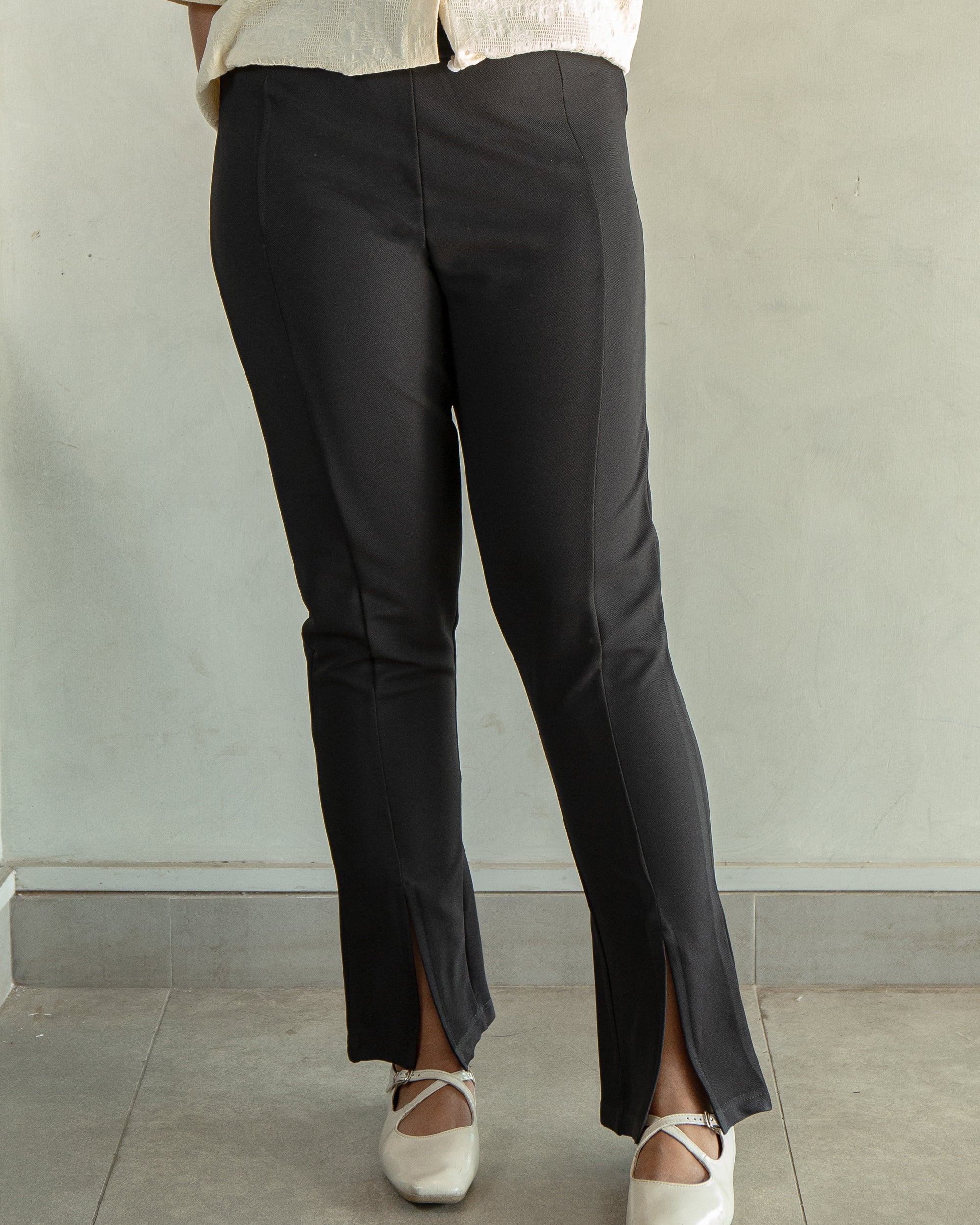 Split Front Fitted Pant.