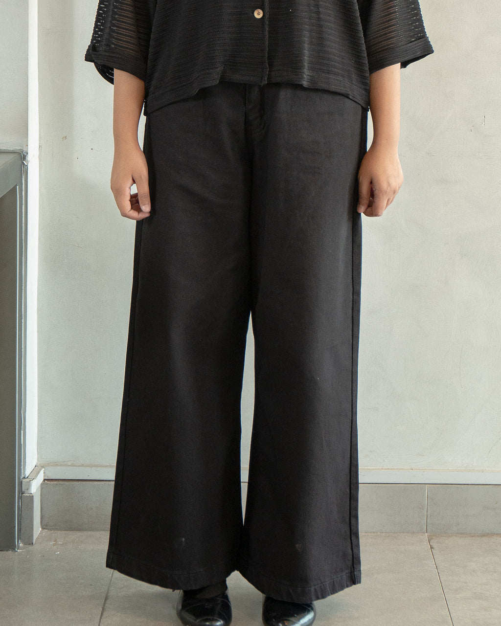 Wide Leg High Rise Jeans