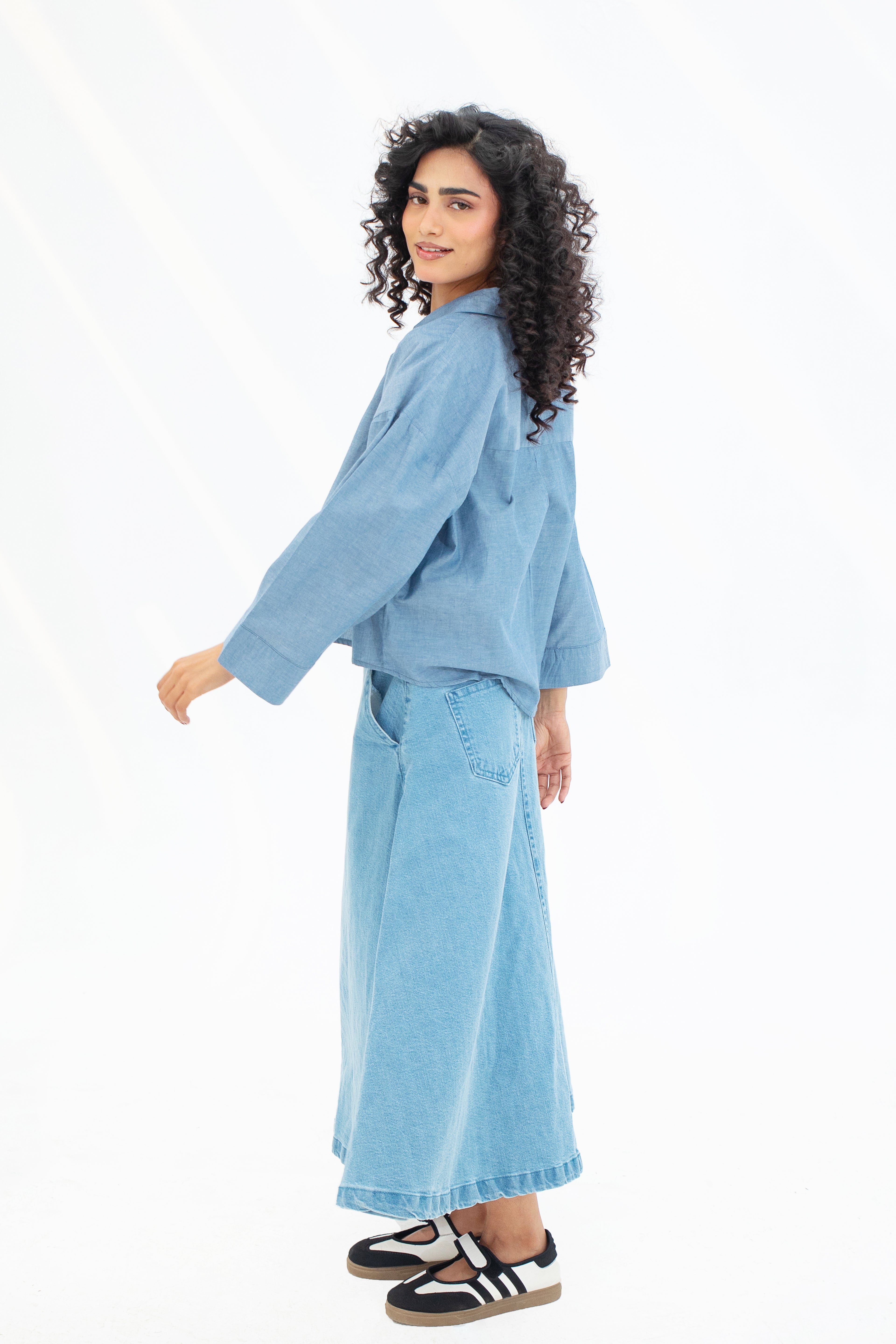 Boxy Crop Shirt - CHEC