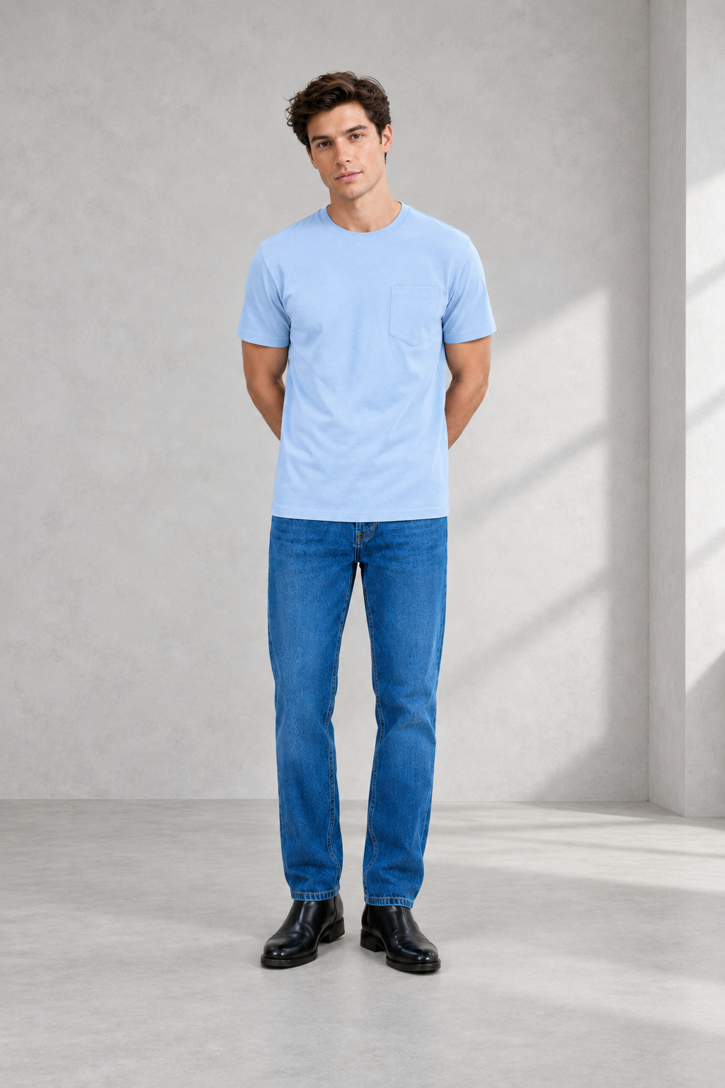 Urban Fit-Everyday Washed Pocket Tee