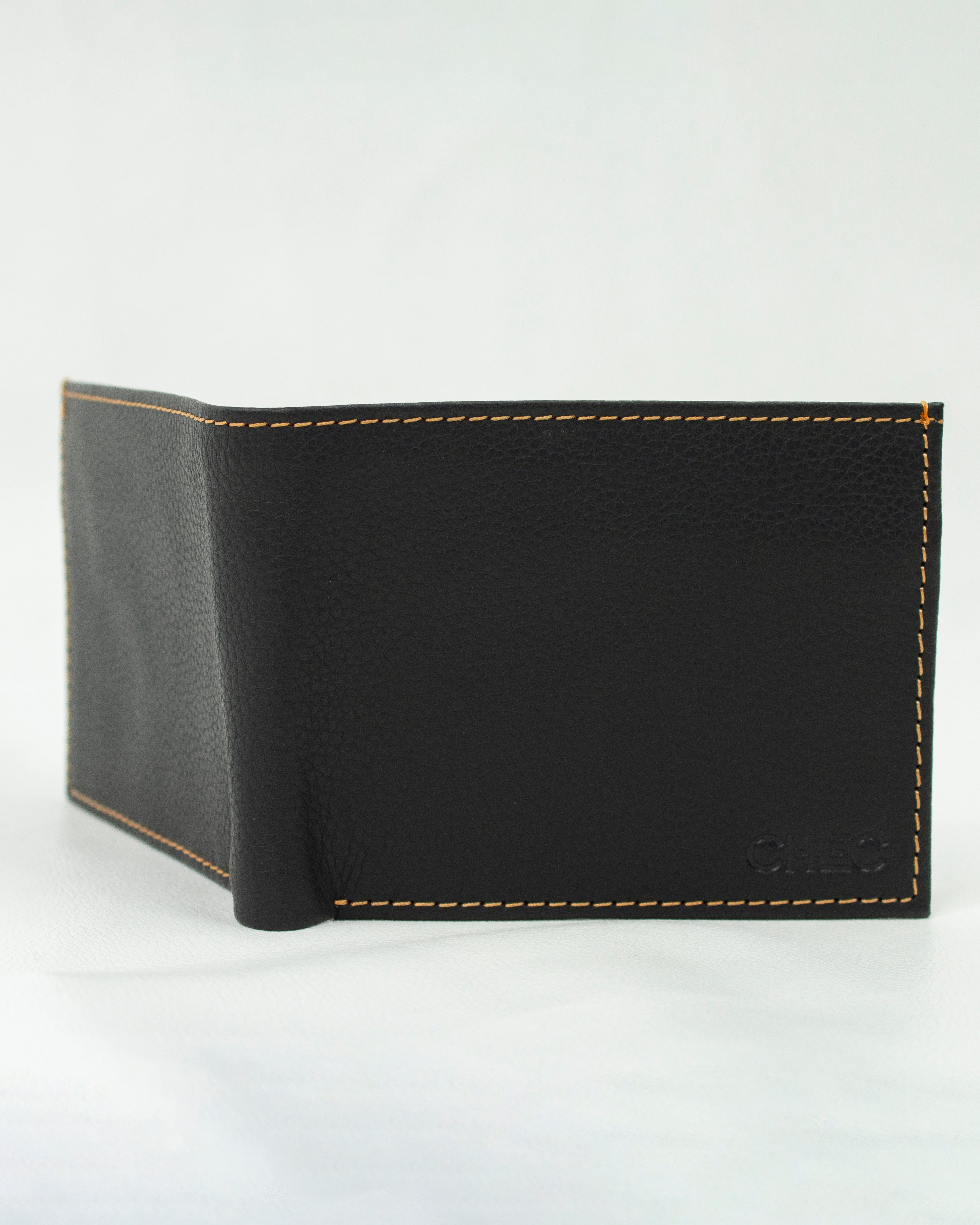 Urban Grain Leather Wallet.