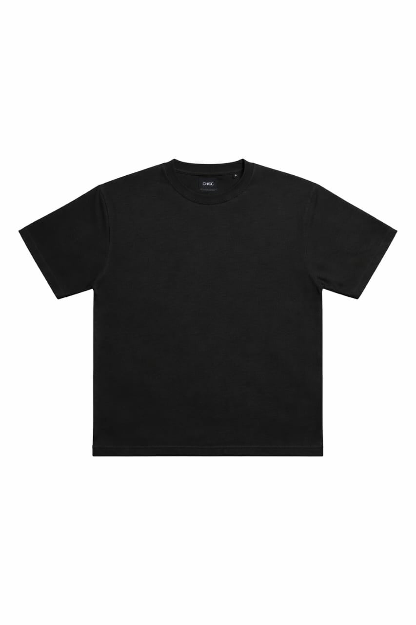 INTERLOCK LUXURY TEE BLACK FLATLAY Black