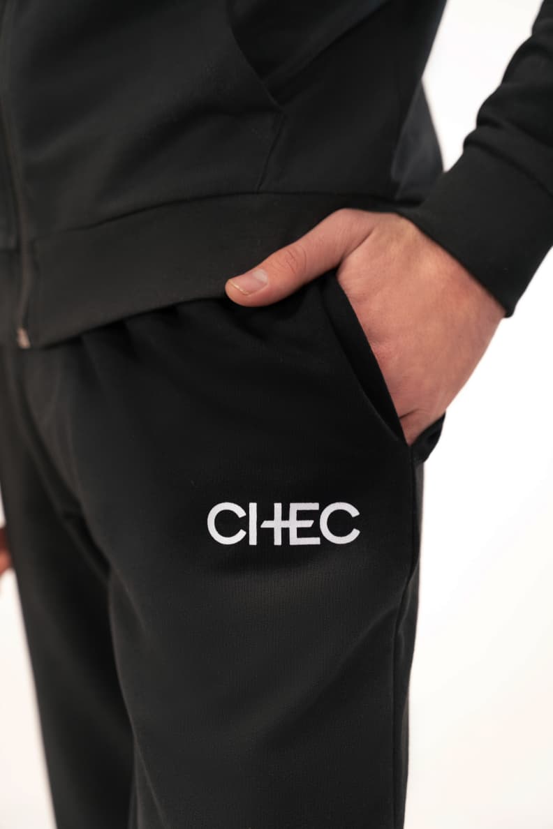 LOUNGE WEAR BOTTOM BLACK LOGO CLOSEUP Black