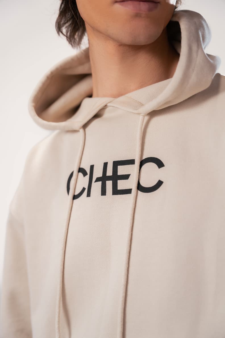 RELAXED FIT HOODIE CREAM LOGO CLOSEUP Silver Lining