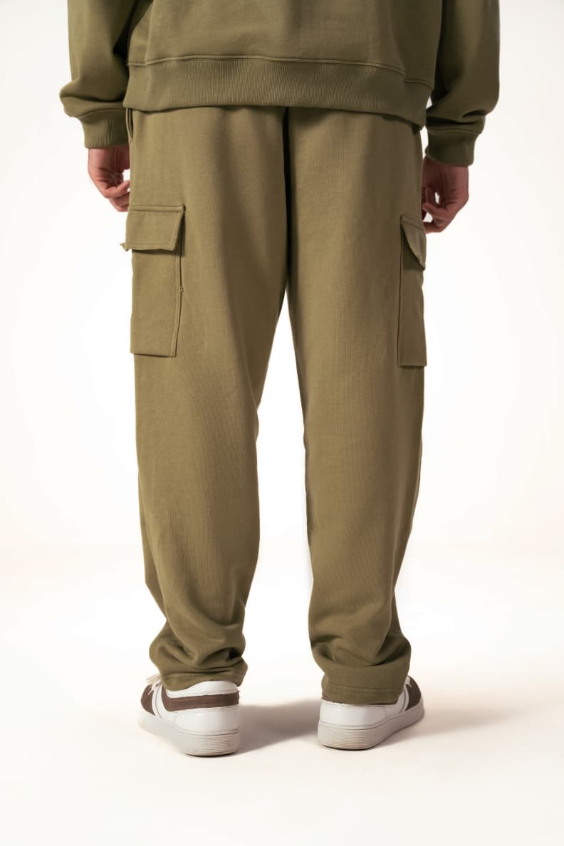 UTILITY CARGO PANT BACK WORN Olive martini