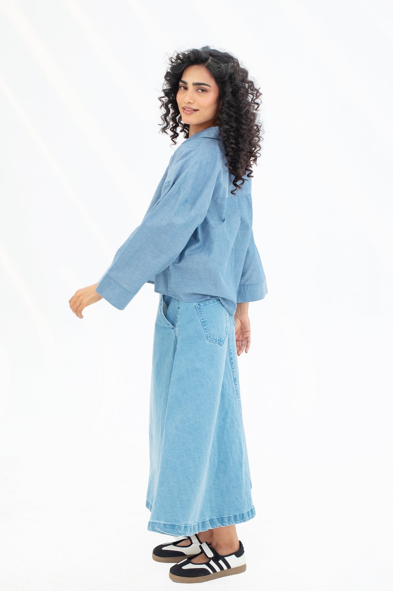 Boxy Crop Shirt - CHEC