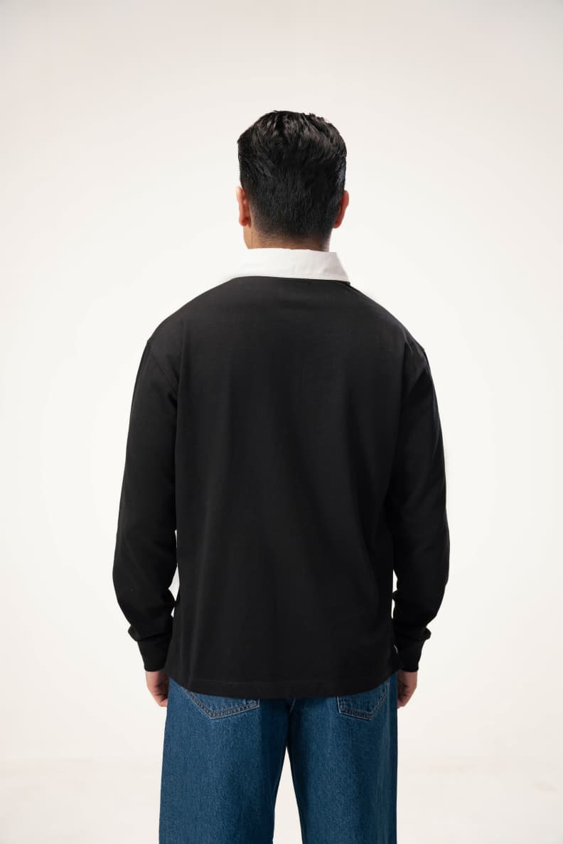 Back view of man in classic rugby shirt Black/White