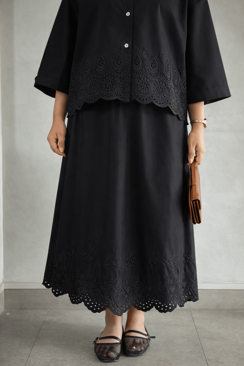Effortless Embroidered Shirt - CHEC