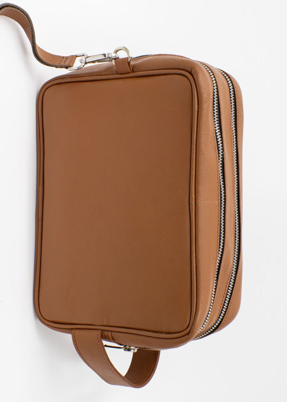 Nomad Leather Dopp - CHEC