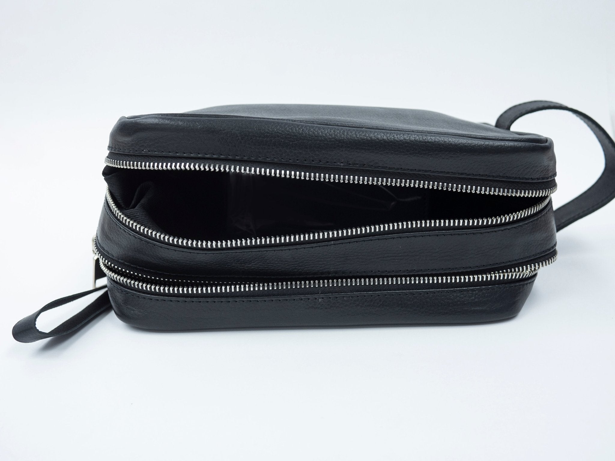 Nomad Leather Dopp - CHEC