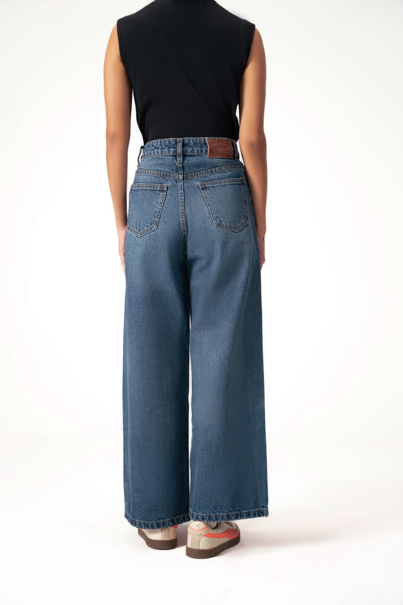 Opal Sleeveless Top Black Back Full Black