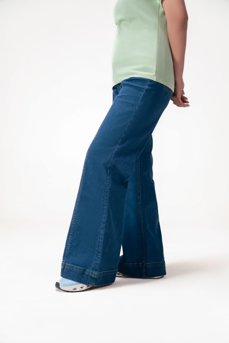 RETRO FLARED JEANS - CHEC