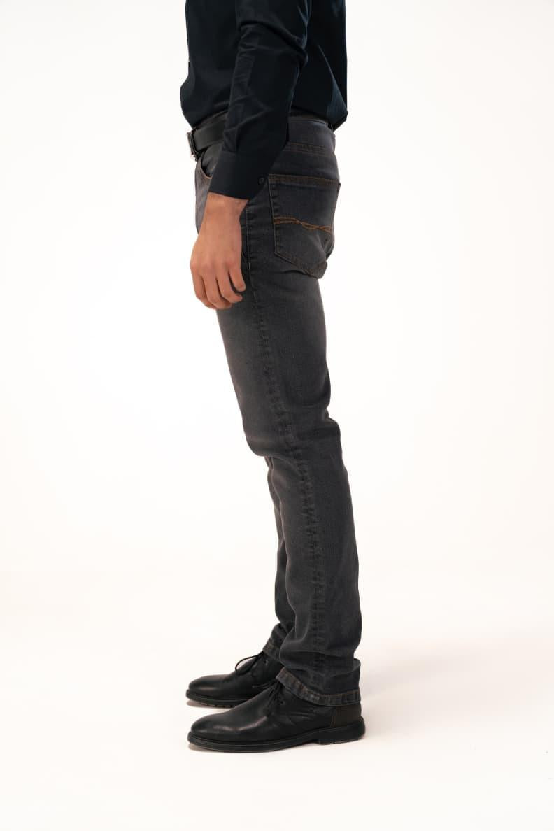 Straight Fit Jeans - CHEC